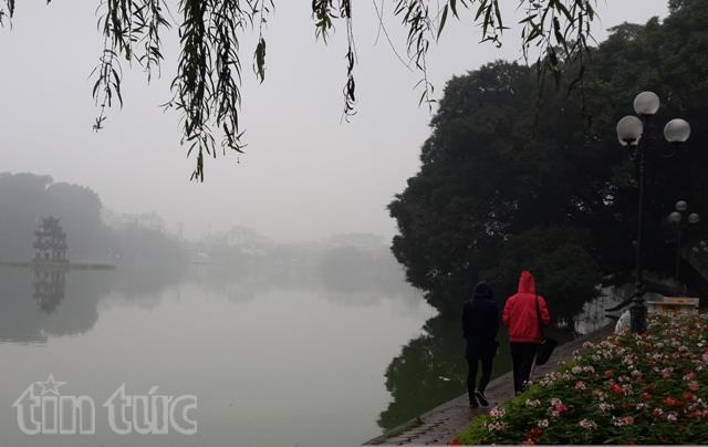Mưa ẩm ở Bắc bộ, trưa nhiệt tăng
